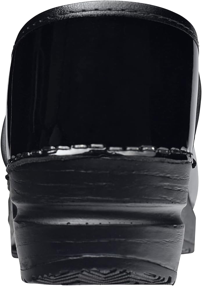 Zapatos negros de charol Pro de Sanita