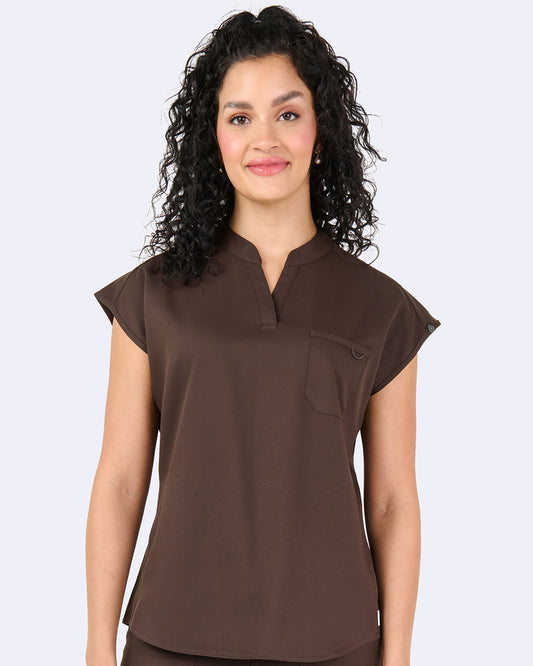 Zavate Studio Dynamic Tuck In Scrub Top