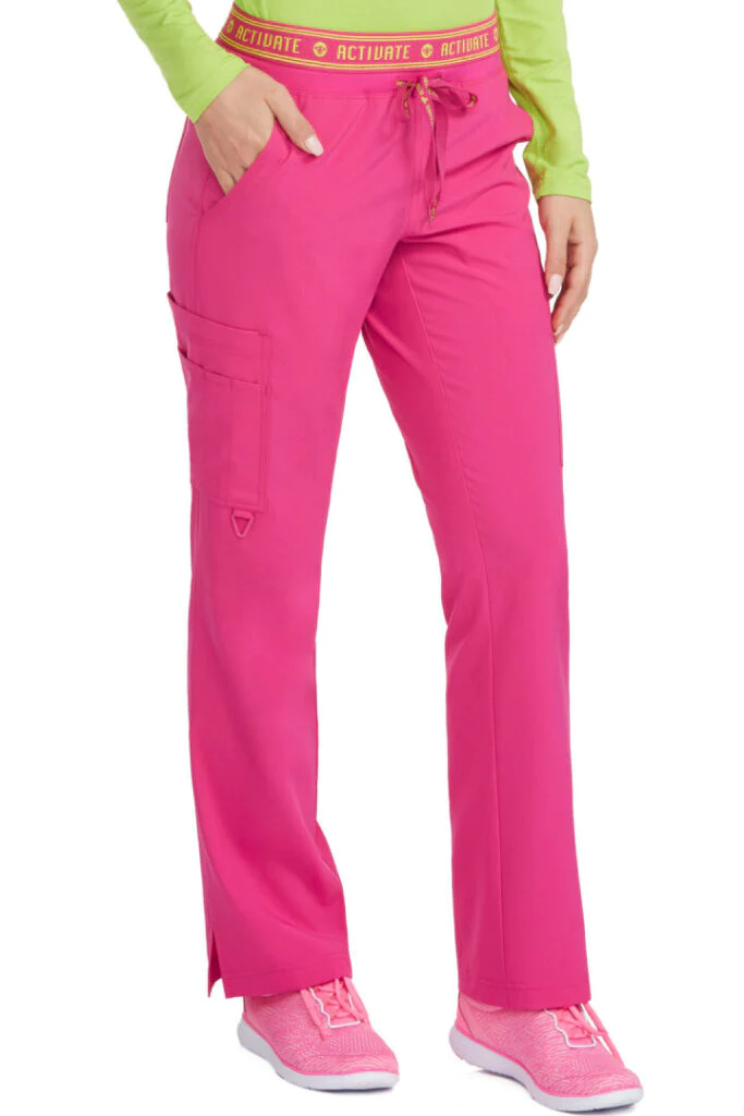 Pantalones de trabajo con bolsillos cargo Activate Tall Yoga de Med Couture en liquidación