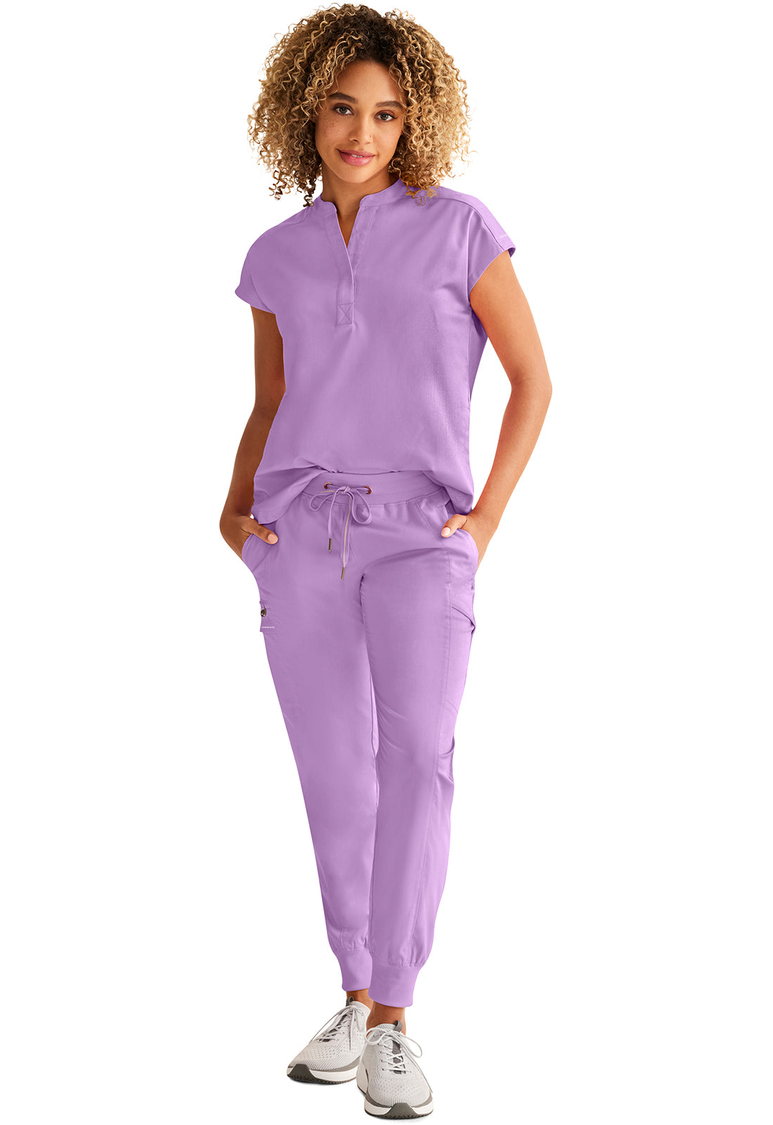 Haut d'uniforme surdimensionné à empiècement Journey de Healing Hands Purple Label