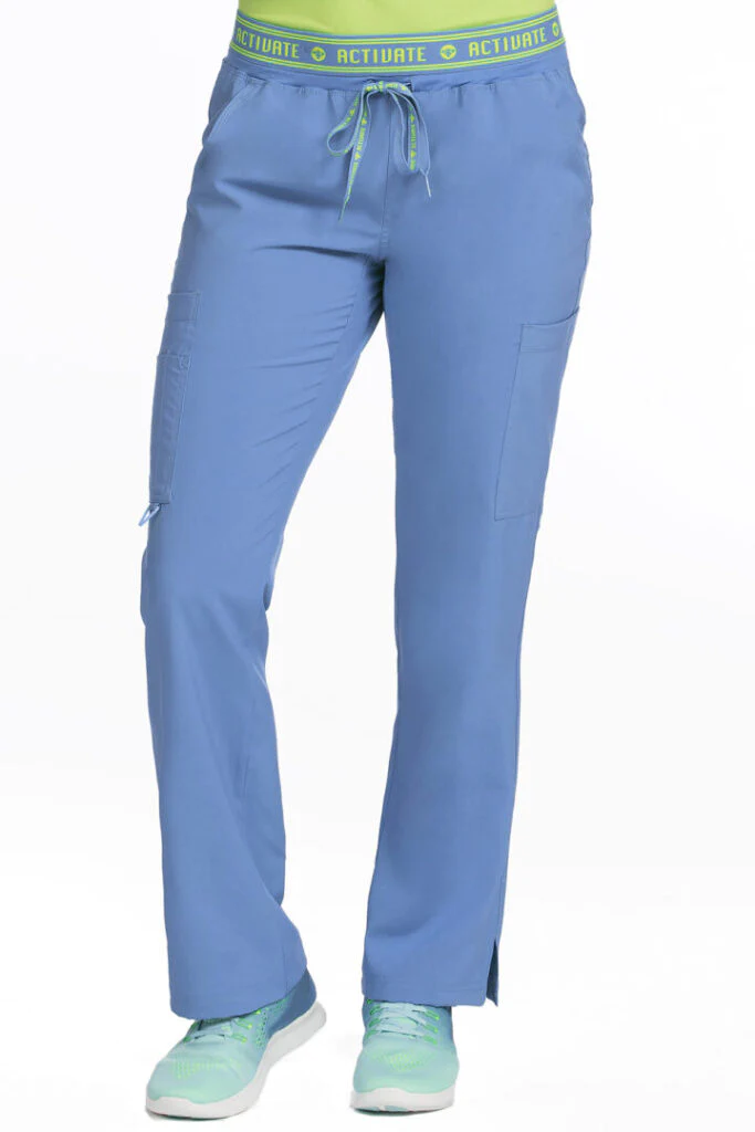 Pantalones de trabajo con bolsillos cargo Activate Tall Yoga de Med Couture en liquidación