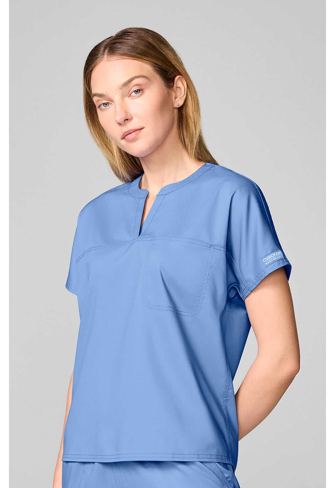 Haut de blouse Cherokee Workwear Revolution à col officier et à rentrer
