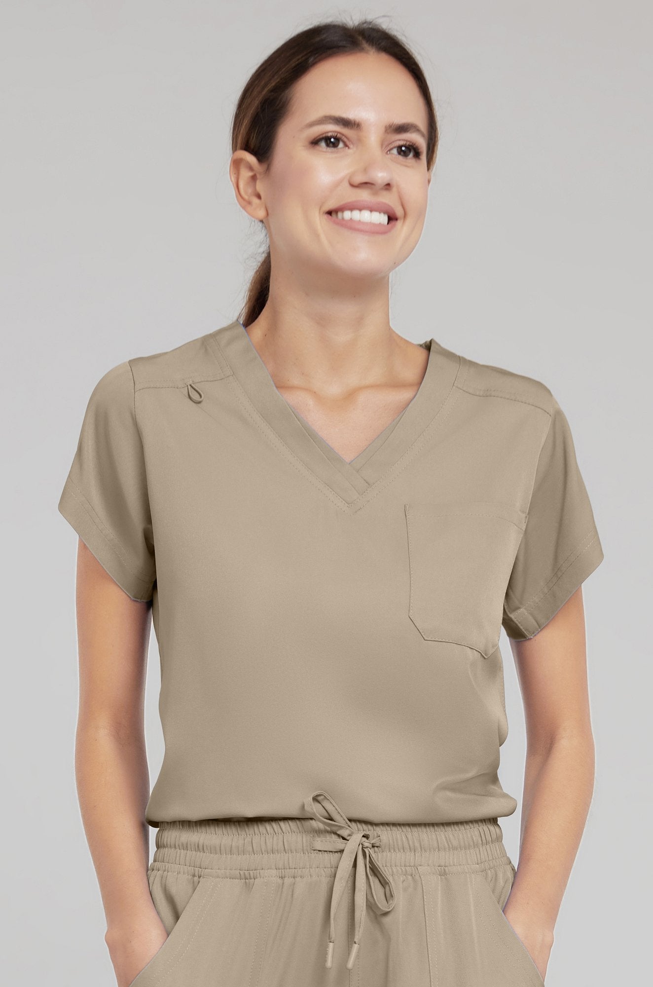 Medichic Kim V-Neck 1-Pocket Tuck In Scrub Top
